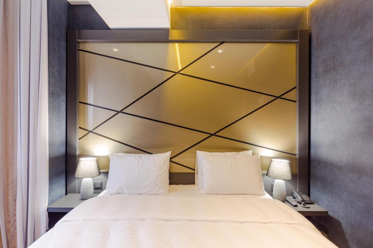 Tapis Rouge Design Boutique Hotel Batumi Exterior photo A room at the hotel
