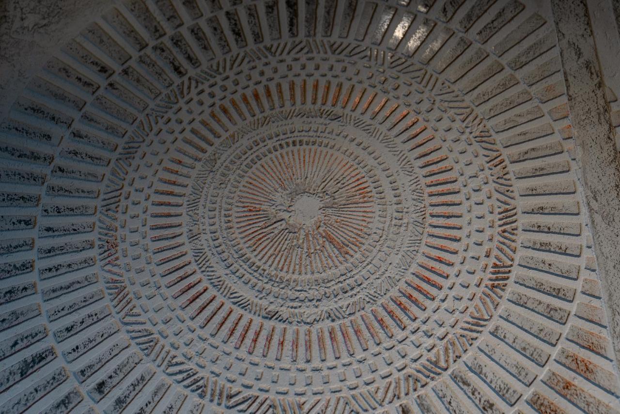 Tapis Rouge Design Boutique Hotel Batumi Exterior photo The ceiling of the dome