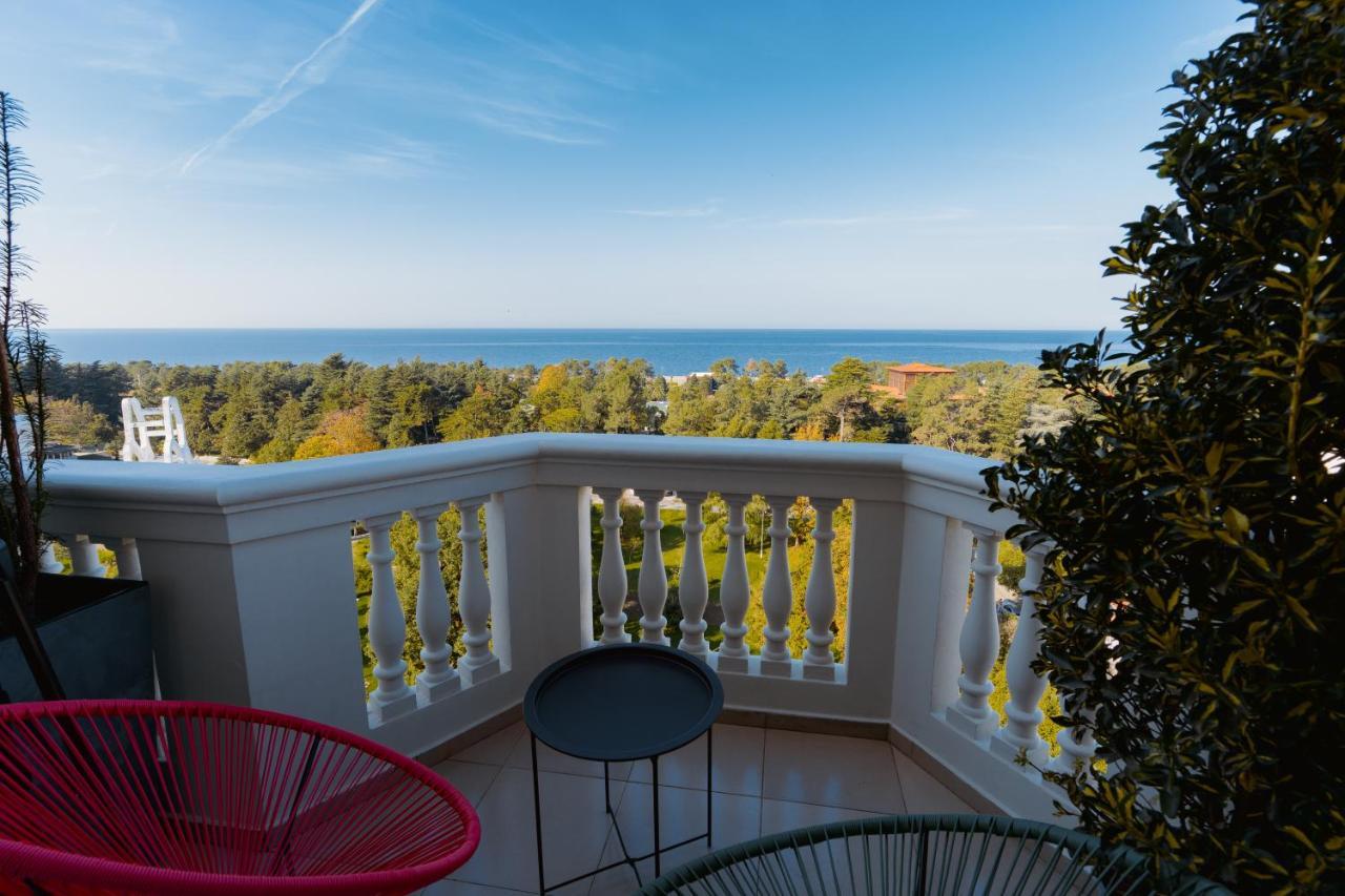 Tapis Rouge Design Boutique Hotel Batumi Exterior photo View from the balcony of the hotel