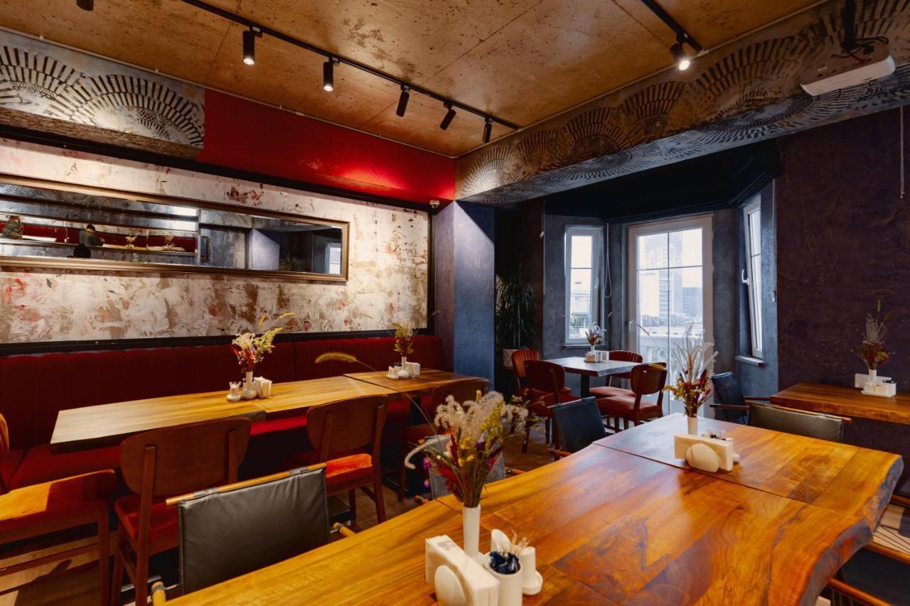 Tapis Rouge Design Boutique Hotel Batumi Exterior photo Interior of the restaurant