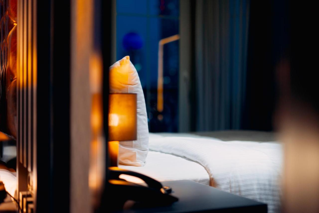 Tapis Rouge Design Boutique Hotel Batumi Exterior photo A room at the hotel